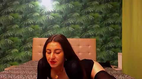 Stella John online show from December 1, 7:28 am