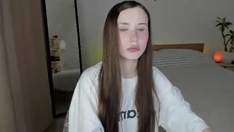 stella_sunny online show from July 29, 11:10 am