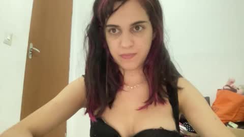 stellalins2025 online show from November 8, 8:28 am