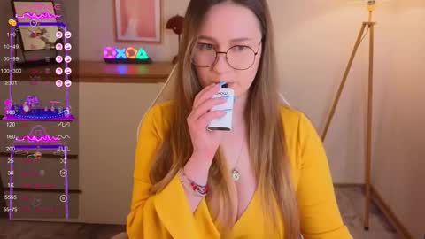 Emma online show from September 25, 8:49 pm