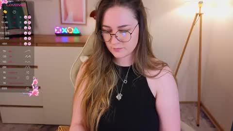 Emma online show from October 14, 10:24 pm
