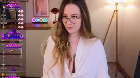 Emma online show from October 9, 9:42 pm