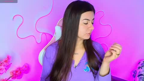 Emma online show from April 16, 2:22 am