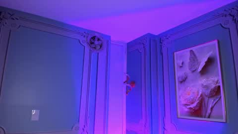         online show from December 16, 2:30 am