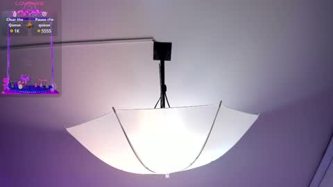         online show from February 21, 9:13 am