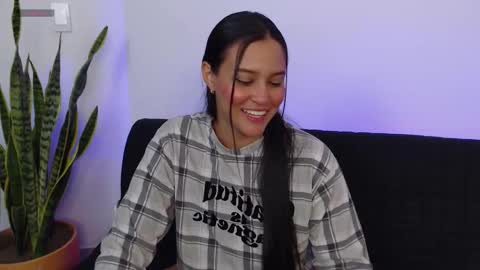 Stephanie  online show from November 27, 12:18 am