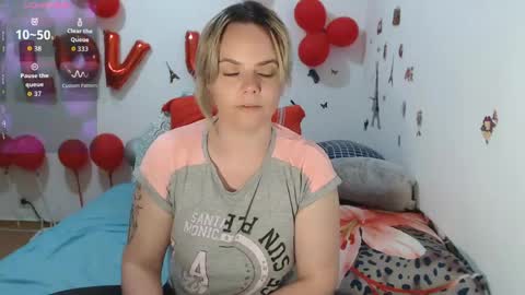 Stephanie   online show from April 17, 9:55 am