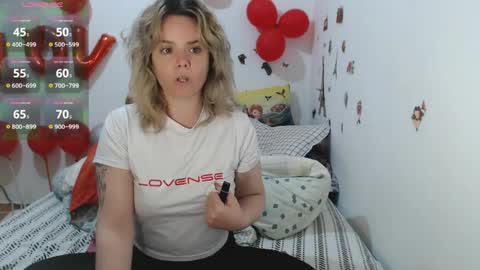 Stephanie   online show from April 2, 10:22 am