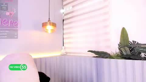 Snapshot of stephany__monroe chatting on September 10, 4:41 pm Stephany online show from September 10, 4:41 pm
