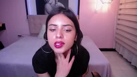 stephany_rodriguez_ online show from March 10, 7:07 pm