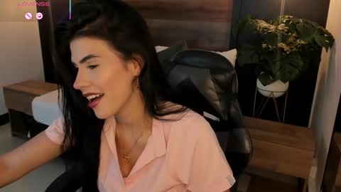 S T E P H A N Y A online show from March 2, 7:31 pm