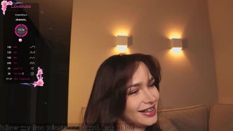 Anna online show from February 4, 8:57 pm