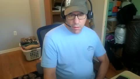 stephenhal9 online show from September 13, 3:14 pm