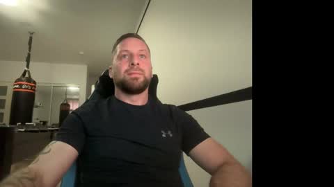 Snapshot of steve897819 chatting on October 22, 5:14 pm steve897819 online show from October 22, 5:14 pm