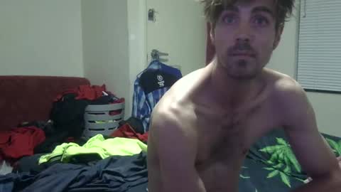 Snapshot of steveaussie chatting on January 20, 7:35 pm Australian420 online show from January 20, 7:35 pm