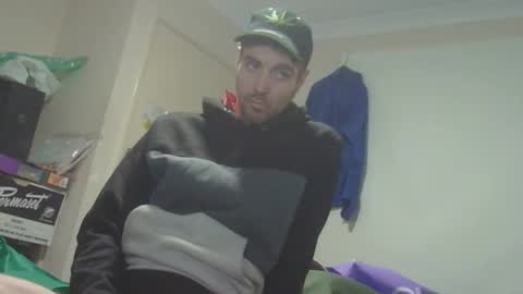 Snapshot of steveaussie chatting on October 7, 7:43 pm Australian420 online show from October 7, 7:43 pm