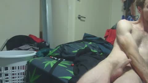 Snapshot of steveaussie chatting on March 6, 9:42 pm Australian420 online show from March 6, 9:42 pm