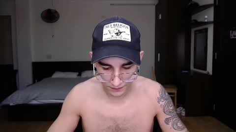 Snapshot of steveoceanbeanhuge chatting on February 27, 5:37 pm Alex   online show from February 27, 5:37 pm