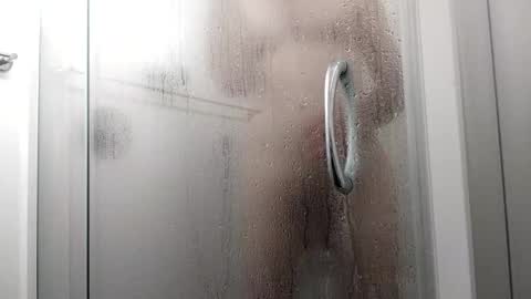 Snapshot of stiffasbaby chatting on September 28, 2:20 am stiffasbaby online show from September 28, 2:20 am