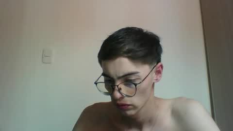 stiv_grant online show from September 18, 1:04 pm