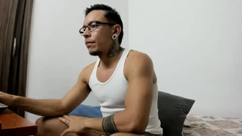 stiven_trainer online show from June 23, 1:02 am