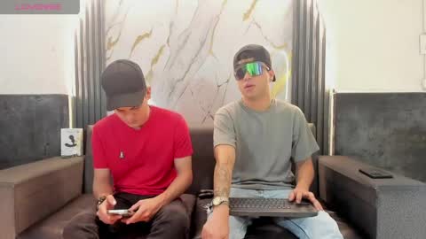 friends online show from April 24, 4:25 am