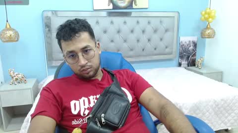 STIV AND TACZU online show from December 4, 1:03 pm