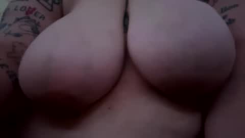 Snapshot of stonedbbw01 chatting on October 14, 10:18 am stonedbbw01 online show from October 14, 10:18 am