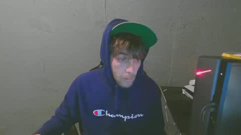 stonedpanda77 online show from February 2, 9:02 pm