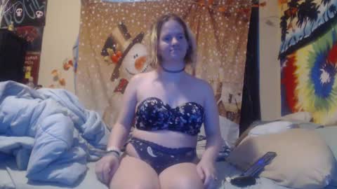 Snapshot of stormalley420 chatting on December 26, 2:22 am StormAlley420 online show from December 26, 2:22 am
