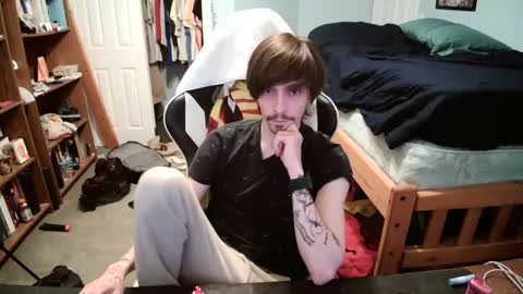 Snapshot of str8whiteboy21 chatting on February 22, 3:34 am str8whiteboy21 online show from February 22, 3:34 am