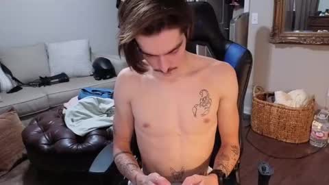 Snapshot of str8whiteboy21 chatting on September 23, 4:06 am str8whiteboy21 online show from September 23, 4:06 am