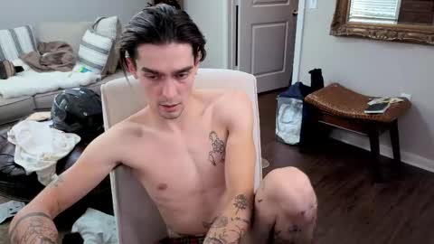 str8whiteboy21 online show from June 3, 8:47 pm