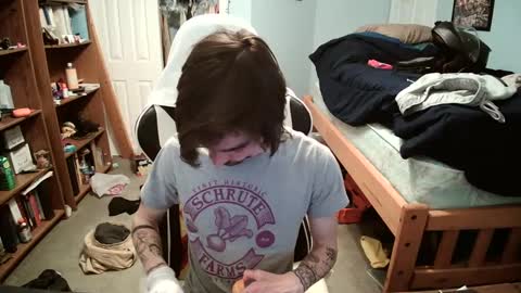 Snapshot of str8whiteboy21 chatting on March 3, 4:25 am str8whiteboy21 online show from March 3, 4:25 am