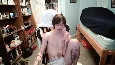 Snapshot of str8whiteboy21 chatting on February 13, 6:26 pm str8whiteboy21 online show from February 13, 6:26 pm