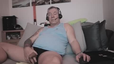 Stranger online show from March 14, 11:31 pm