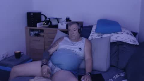 Snapshot of stranger1966 chatting on September 22, 9:41 pm Stranger online show from September 22, 9:41 pm