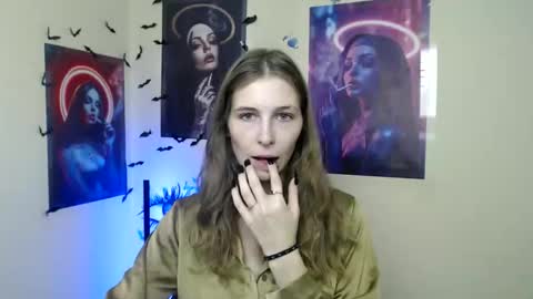 Amalia online show from October 18, 11:47 am