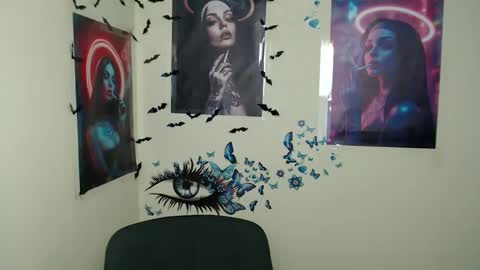 Amalia online show from March 7, 2:23 pm