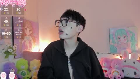 strawberry_kitty_ online show from March 13, 4:16 am