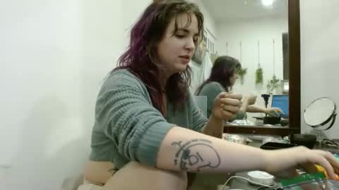 chloe online show from December 2, 12:56 am