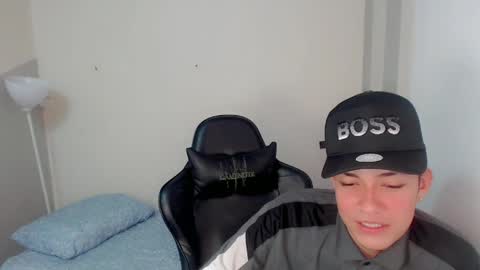 Street online show from April 3, 4:08 am