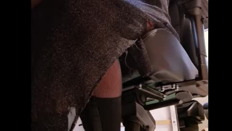 string_bas1 online show from December 5, 10:36 am