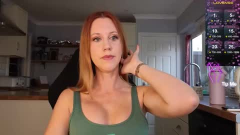 Snapshot of stripmequick chatting on September 16, 1:57 pm Amorina online show from September 16, 1:57 pm