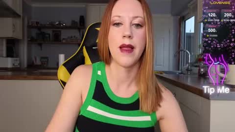 Snapshot of stripmequick chatting on January 21, 2:59 pm Amorina online show from January 21, 2:59 pm