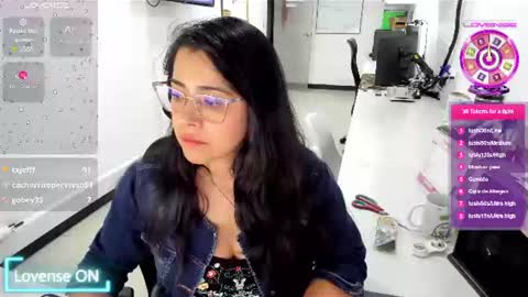 studcb_ online show from July 10, 11:53 pm