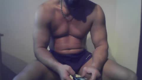 Ero online show from November 4, 7:59 pm