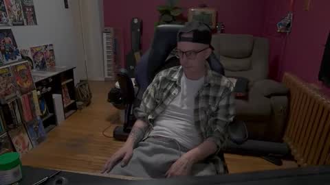 Buck Nunchuck online show from April 28, 6:18 am