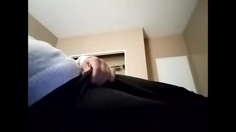 suavecito123828379 online show from October 6, 3:19 pm