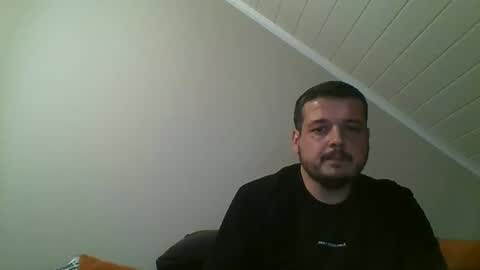 Snapshot of sub3100 chatting on October 7, 11:12 pm 420Fun online show from October 7, 11:12 pm